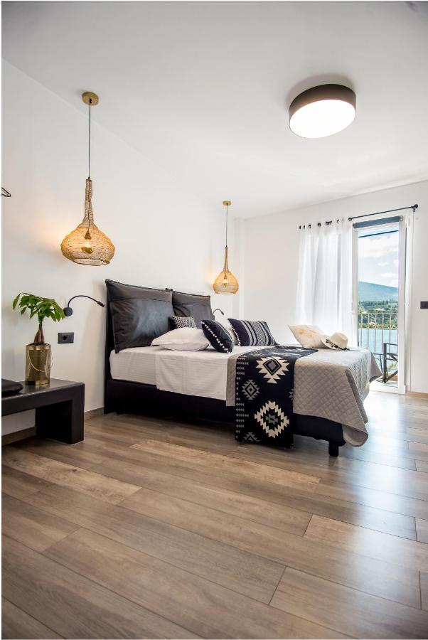 A & B Minimal Suite Ιι With Sea View In Argostoli Esterno foto