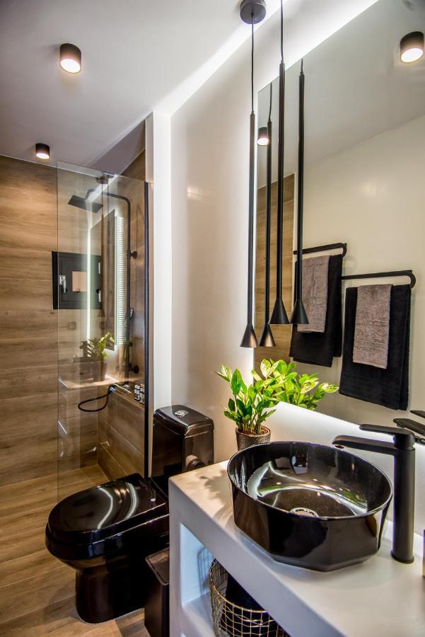 A & B Minimal Suite Ιι With Sea View In Argostoli Esterno foto
