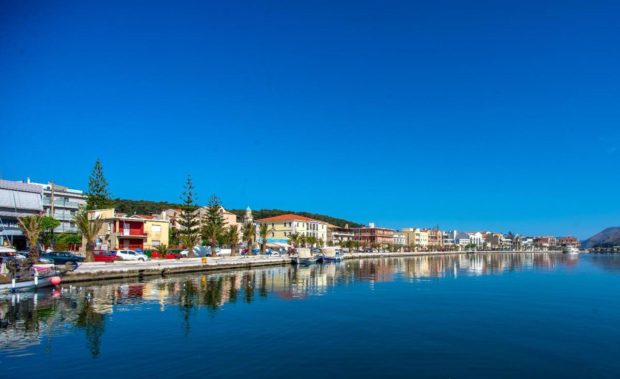 A & B Minimal Suite Ιι With Sea View In Argostoli Esterno foto
